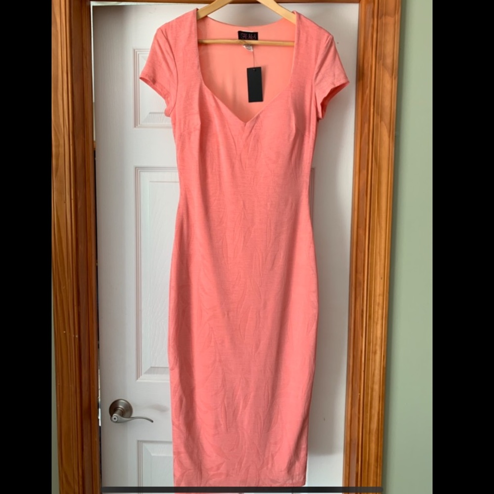 🆕 Plunging Sweetheart V- Neck Coral Midi Dress